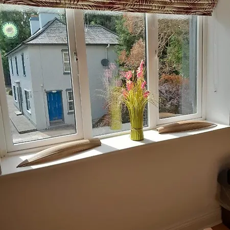 Garinish Court Maisonette * Glengarriff