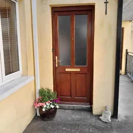 Garinish Court Maisonette